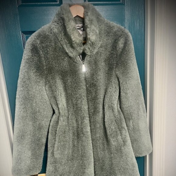 Calvin Klein Faux Fur Winter Jacket - Picture 1 of 6